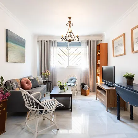 Cozy By Aora Apartment *